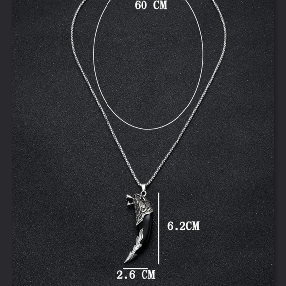 𝅺fang Charm Necklace - Picture 2 of 3